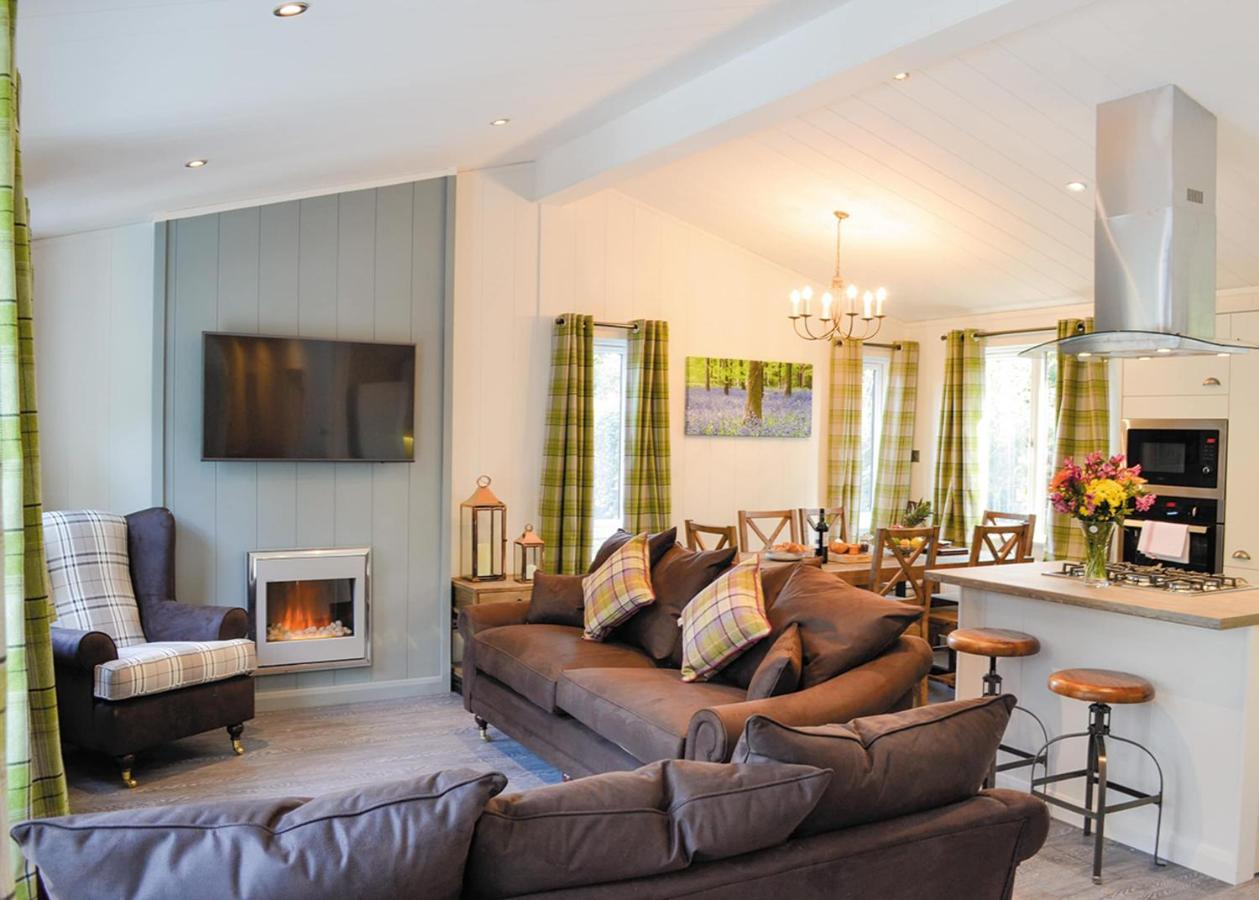 Wareham Forest Lodge Retreat Lytchett Minster ภายนอก รูปภาพ