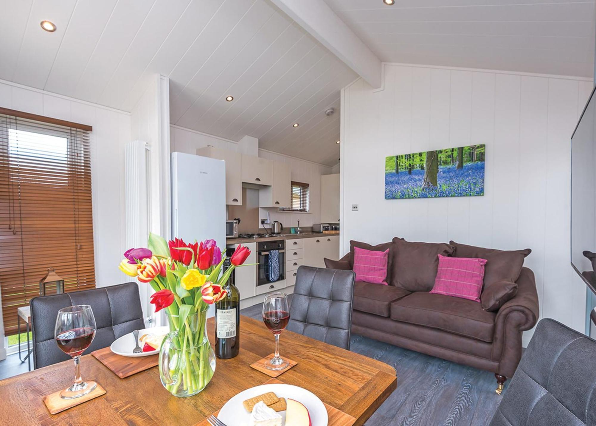 Wareham Forest Lodge Retreat Lytchett Minster ภายนอก รูปภาพ